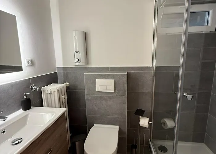 Frisch Renoviertes Apartment *